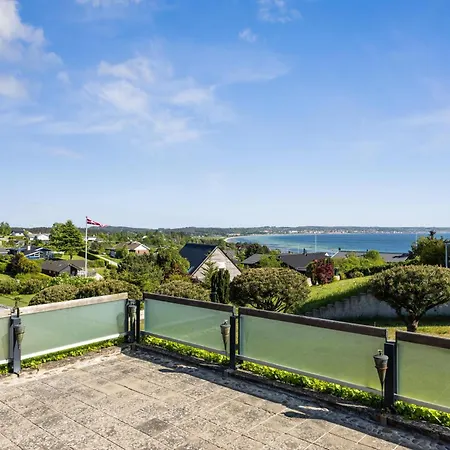 Awesome In Glesborg With 3 Bedrooms Ebeltoft